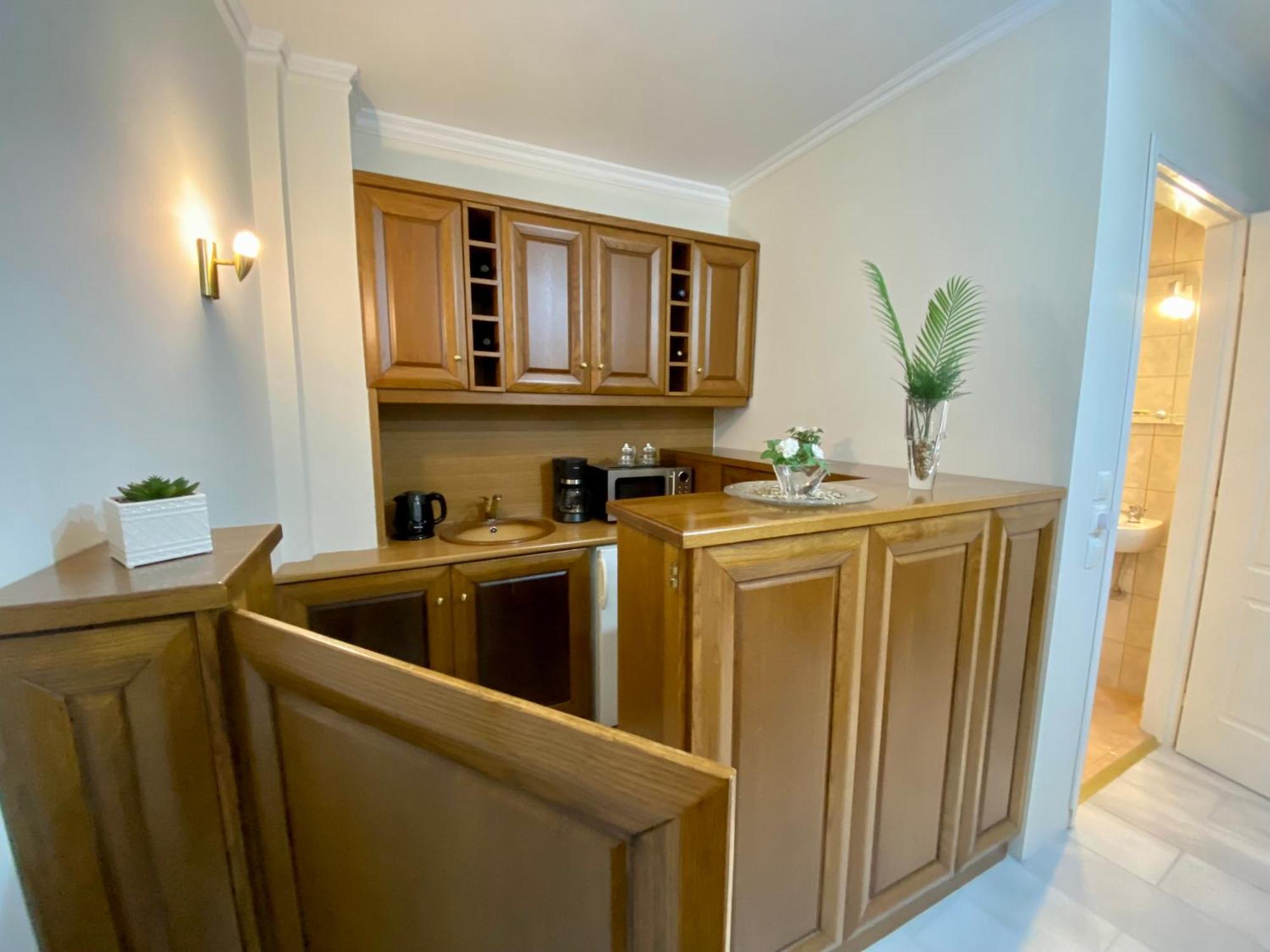Nikos Apartment Спата Экстерьер фото
