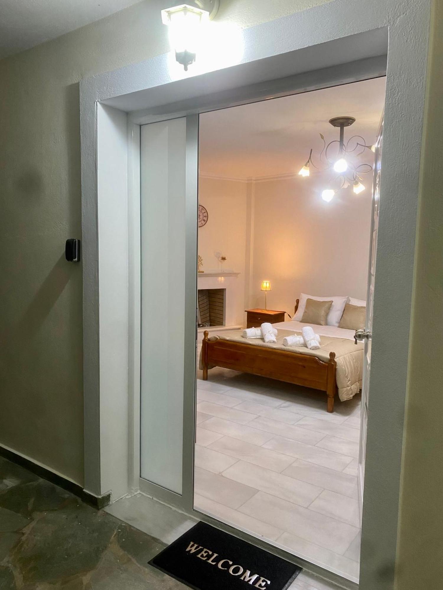 Nikos Apartment Спата Экстерьер фото
