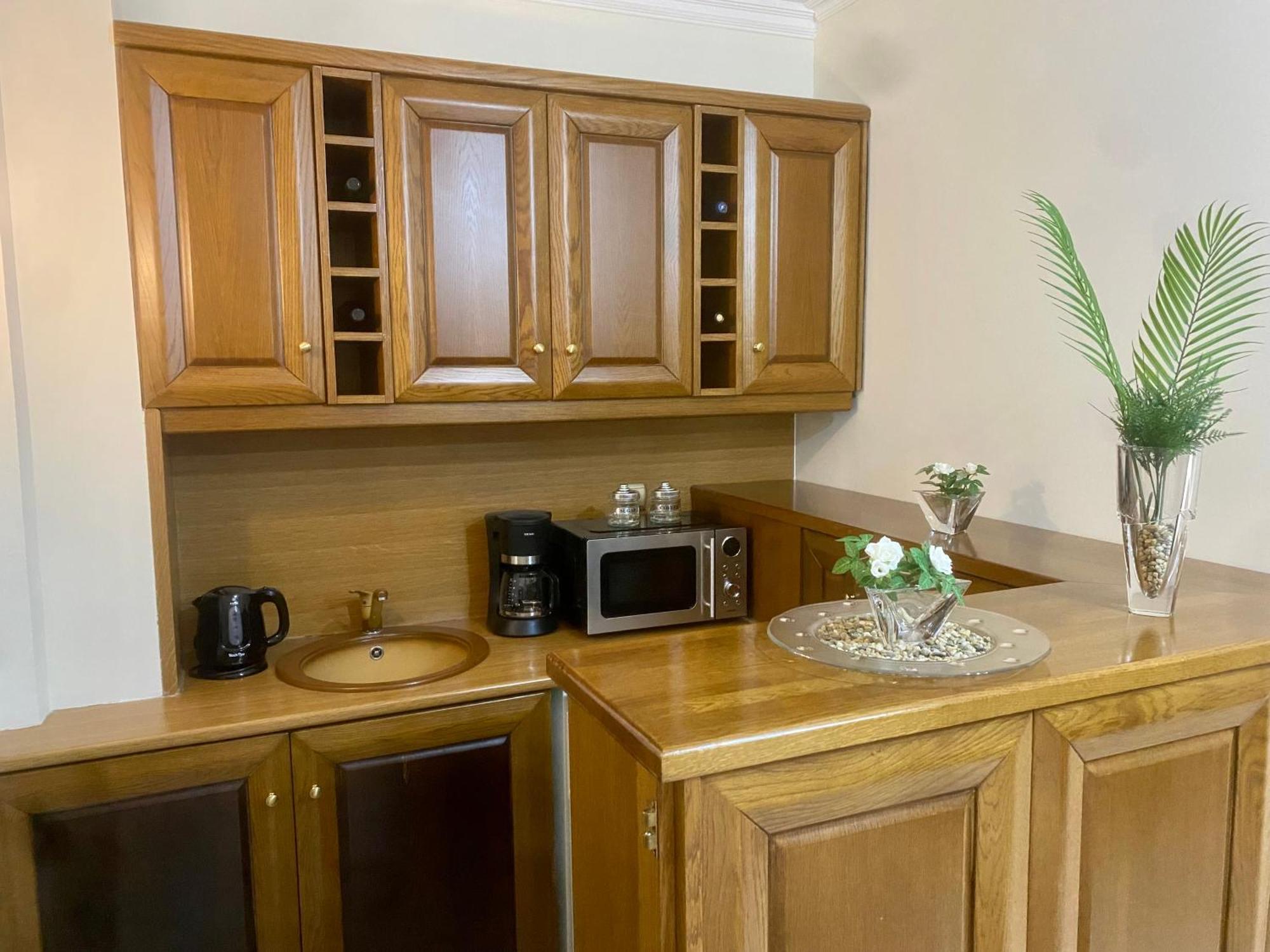 Nikos Apartment Спата Экстерьер фото